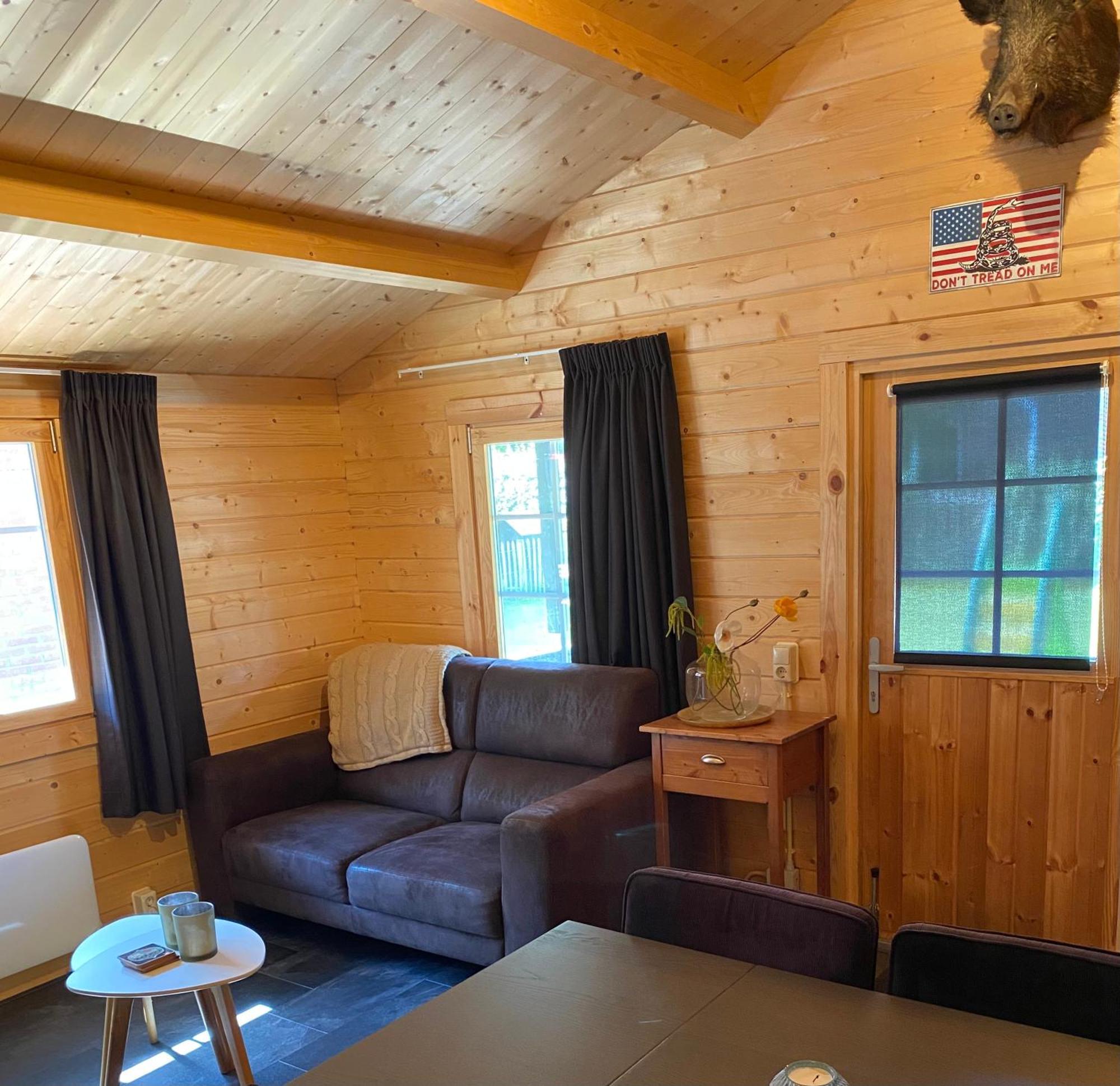 De Hunehut Chalet Emmen